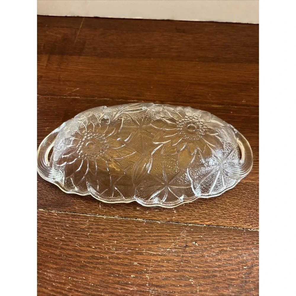 Indiana Glass Clear Lily‎ Pons Pickle Relish Dish Handled Oval Bowl